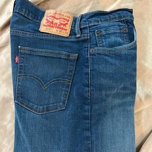 Levi’s Jeans 514 30X32. With Lycra. Excellent condition, nearly new!